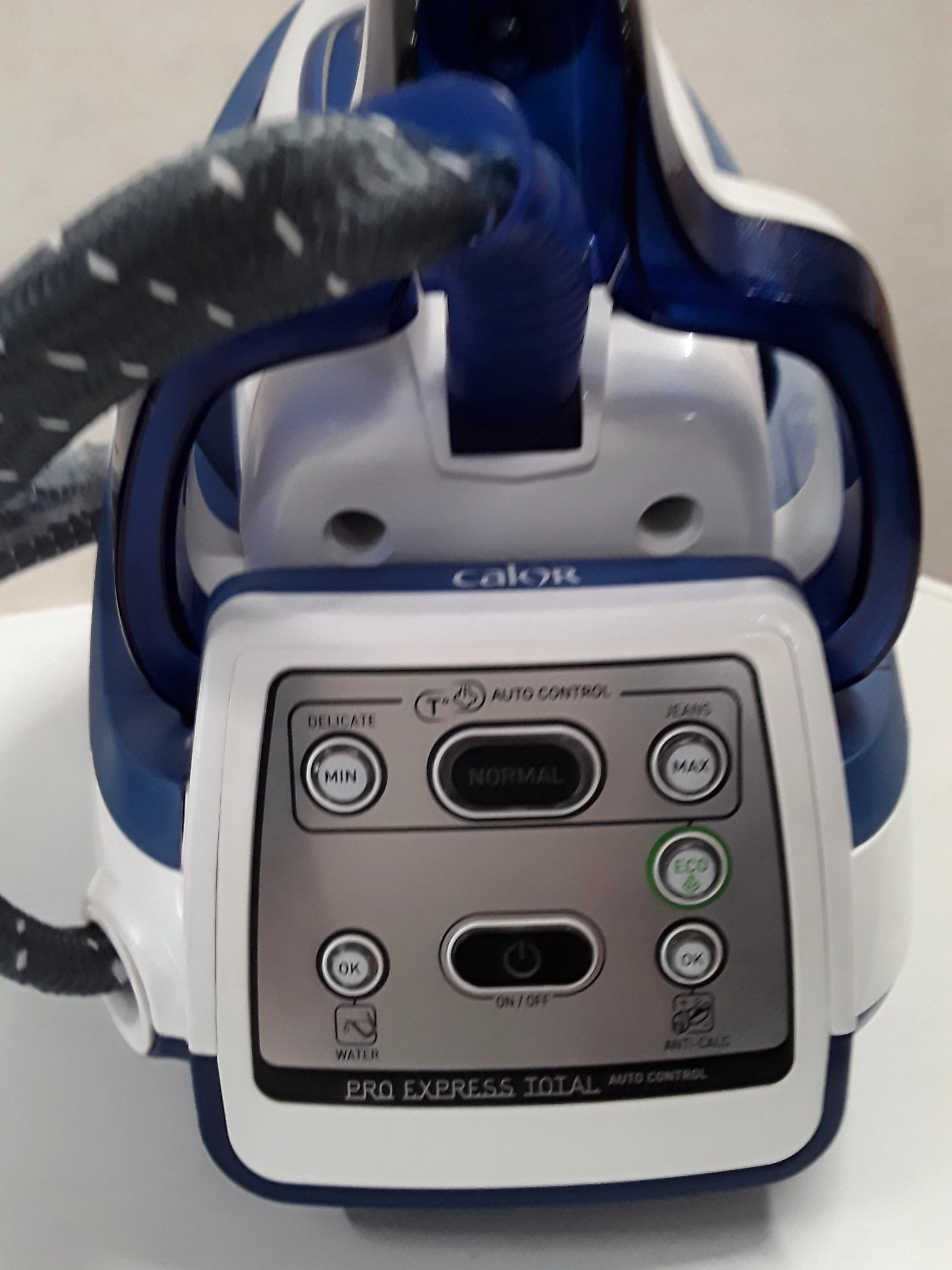 Centrale vapeur Centrale Vapeur Calor blanc et bleu - 1.6L - grade A – Image 3