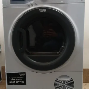 Sèche-linge à condensation Hotpoint blanc et gris - 9kg - grade A