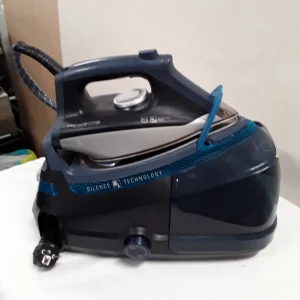 Fer à repasser centrale vapeur Rowenta Bleu et noir - 1.4L - grade A