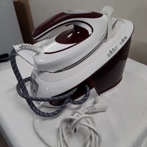 Fer à repasser Centrale Vapeur Calor blanc et violet - 1.8L - grade A