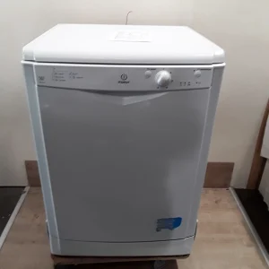 Lave-vaisselle Pose libre Indesit blanc - 12 couverts - grade A