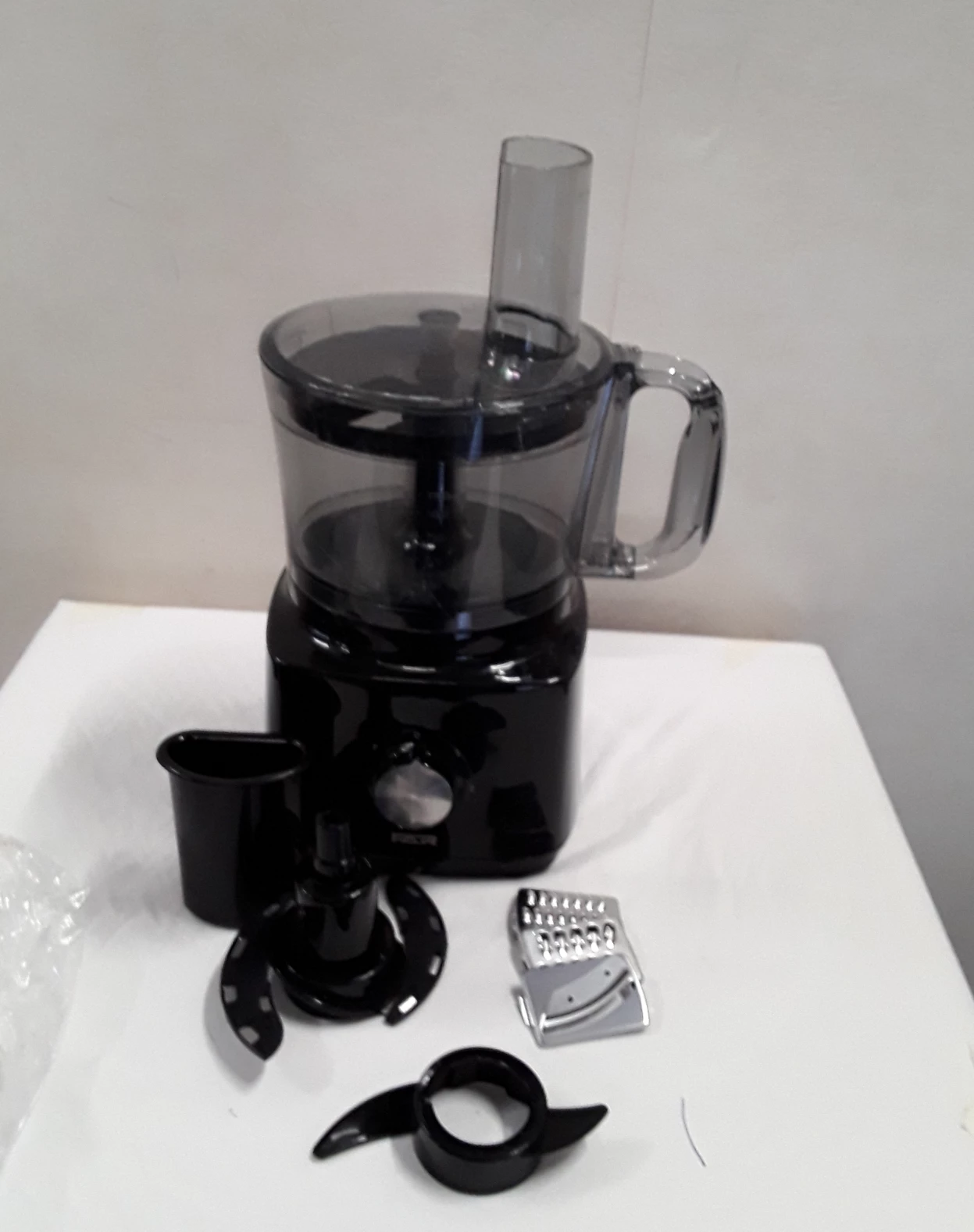 Robot de cuisine Far noir - 2.2L - grade A