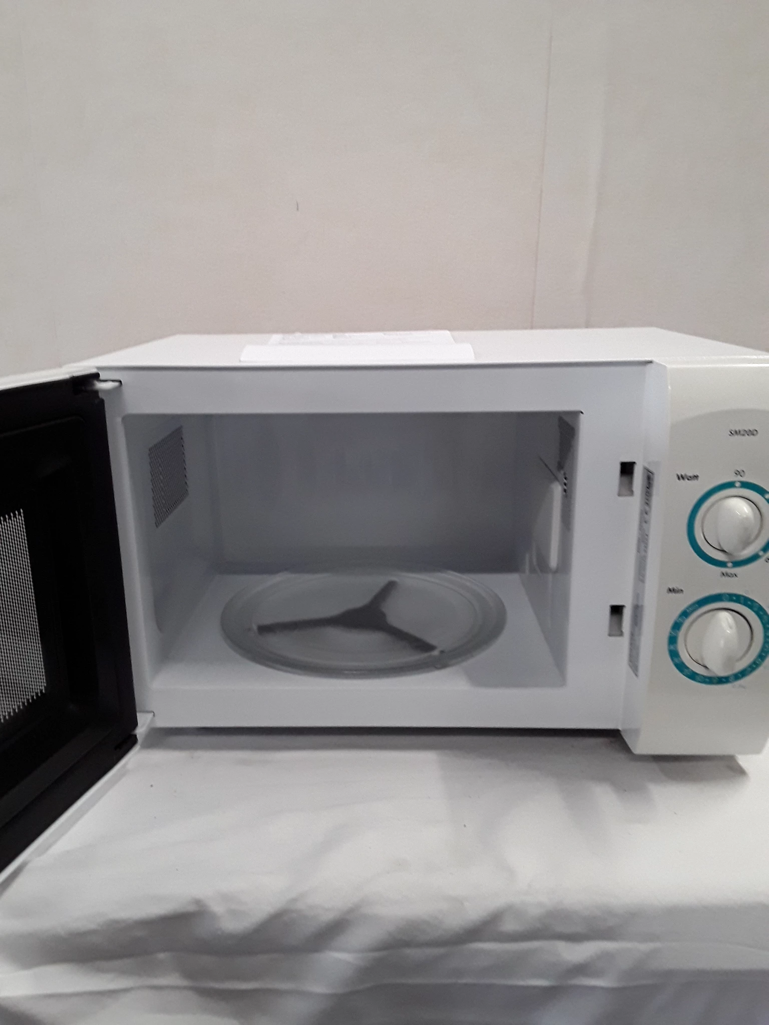 Micro-onde Proline blanc - 20L - grade A – Image 3