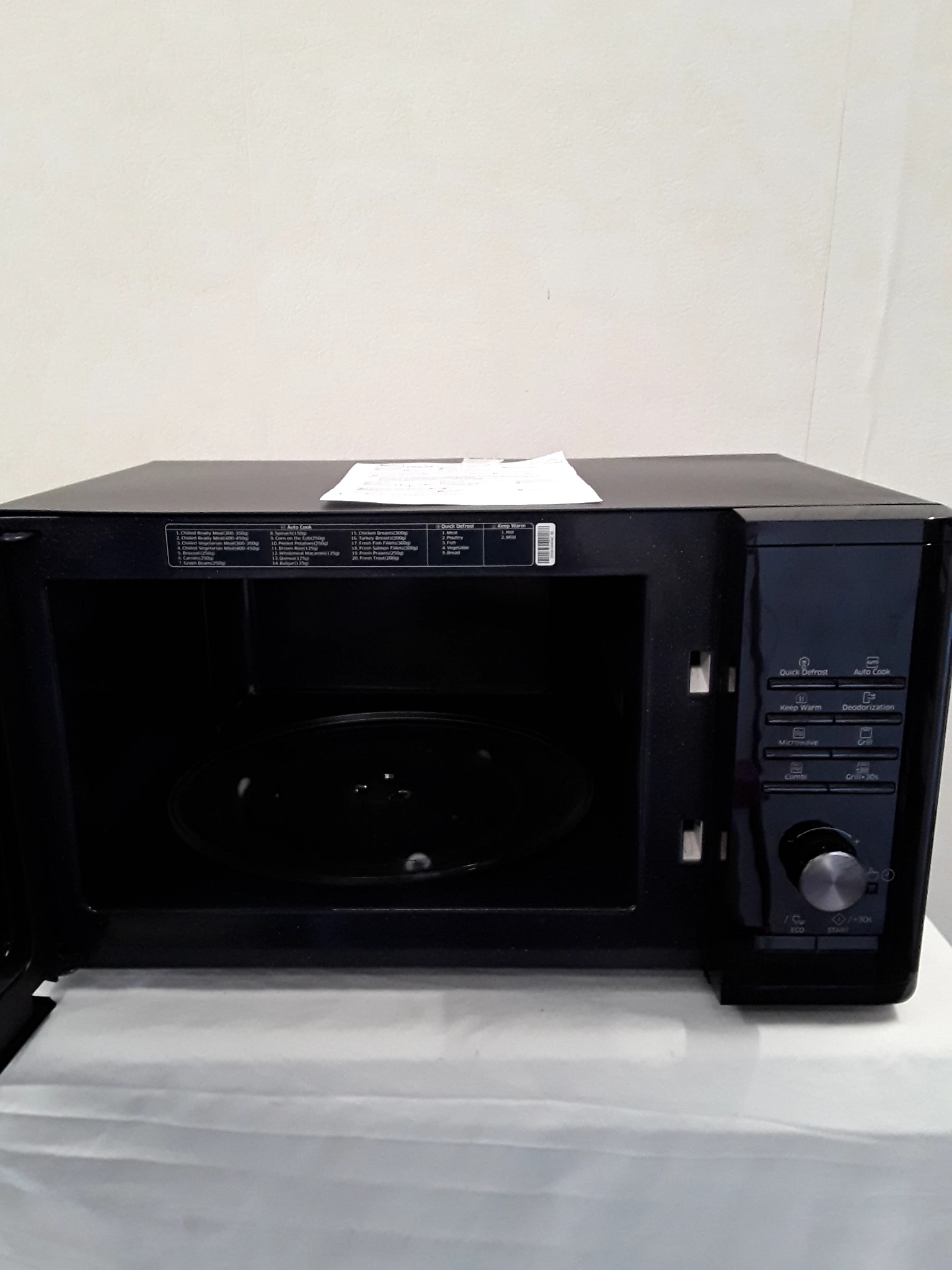 Micro-onde Grill Samsung noir - 23L - grade A – Image 3