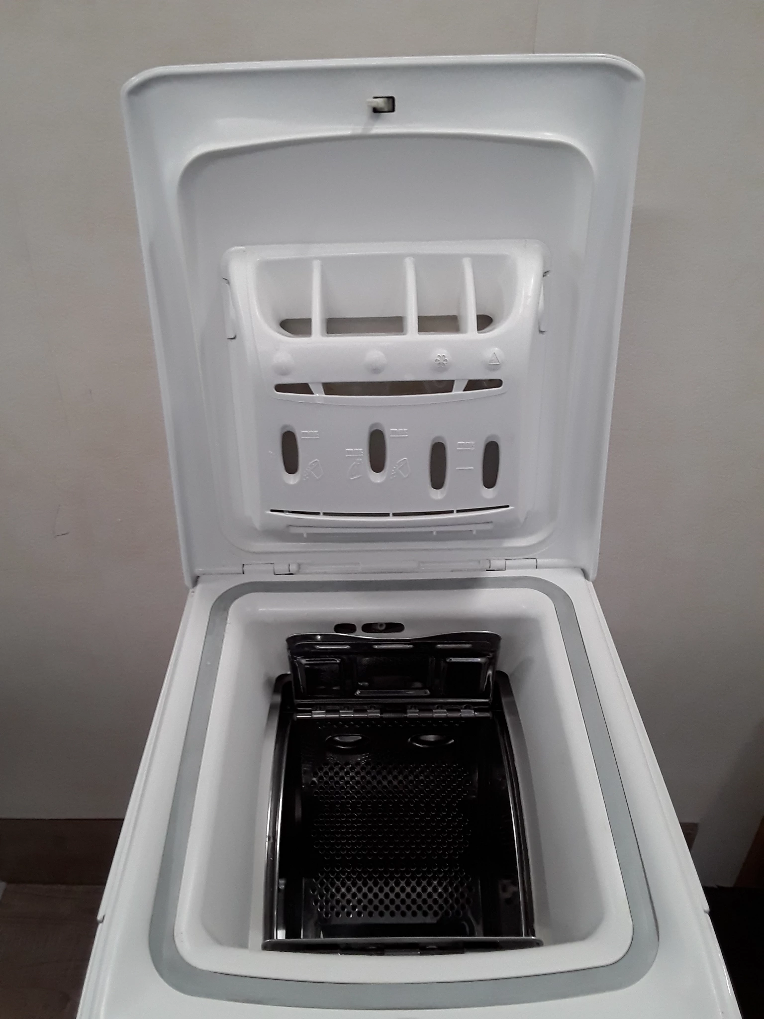Lave-linge Top Brandt blanc - 6kg - grade B – Image 3