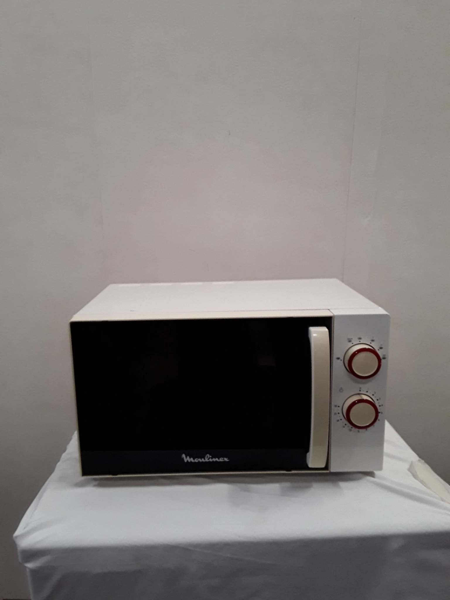 Micro-onde Moulinex blanc cassé - 20L - grade B