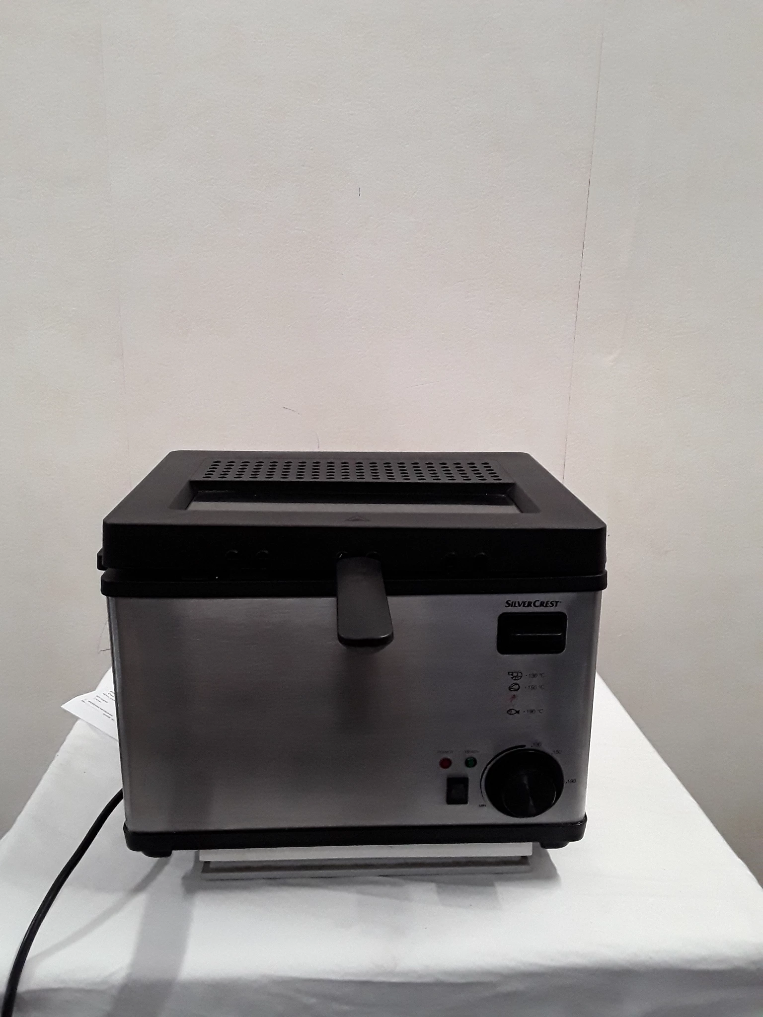 Friteuse Pose libre Silvercrest inox et noir - 4L - grade B