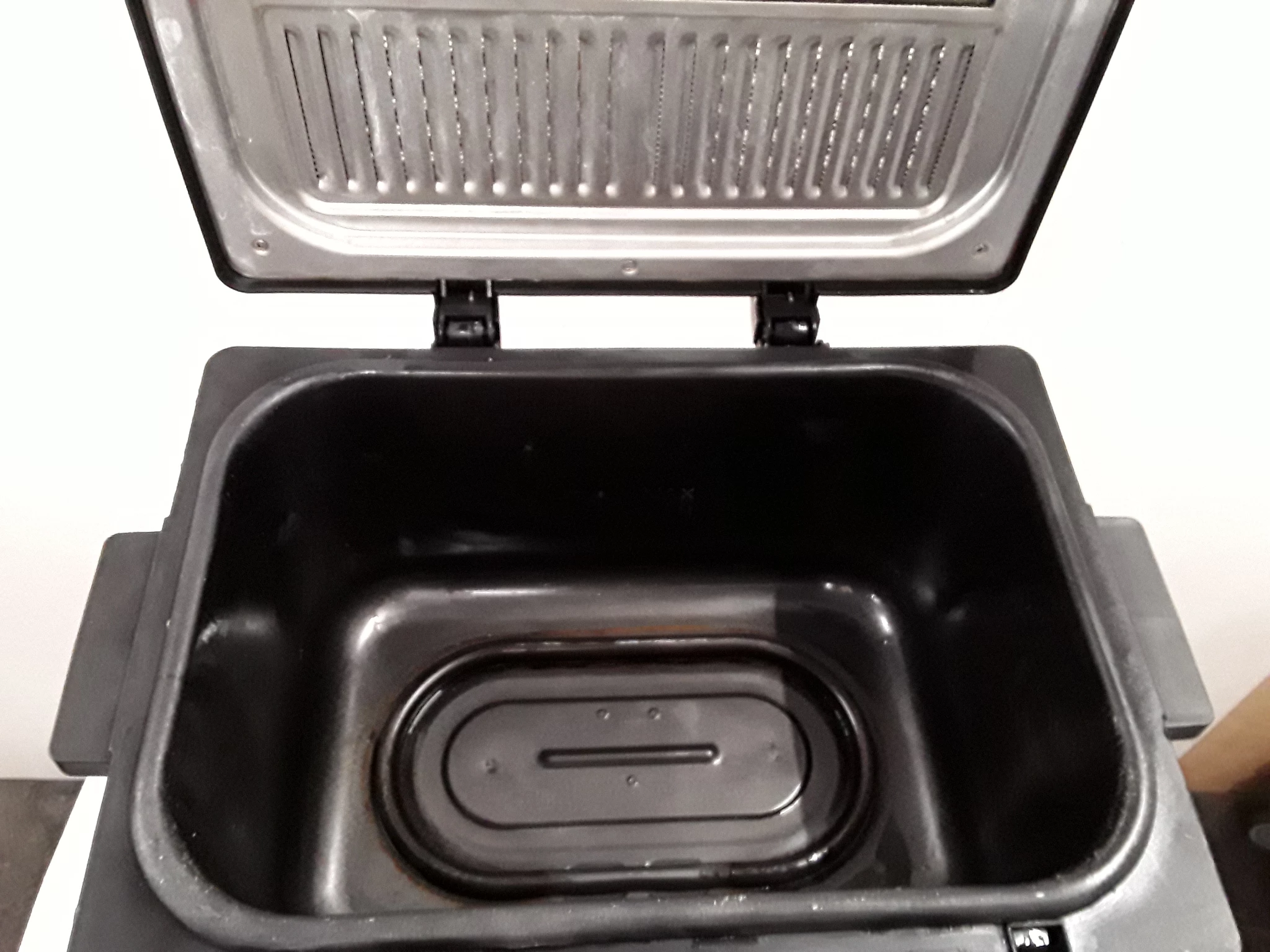 Friteuse Pose libre Silvercrest inox et noir - 4L - grade B – Image 3